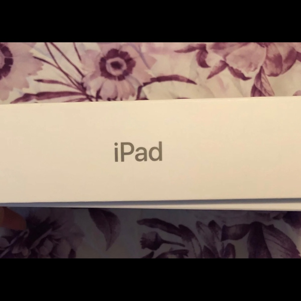 Ipad 5th Generation - image 3